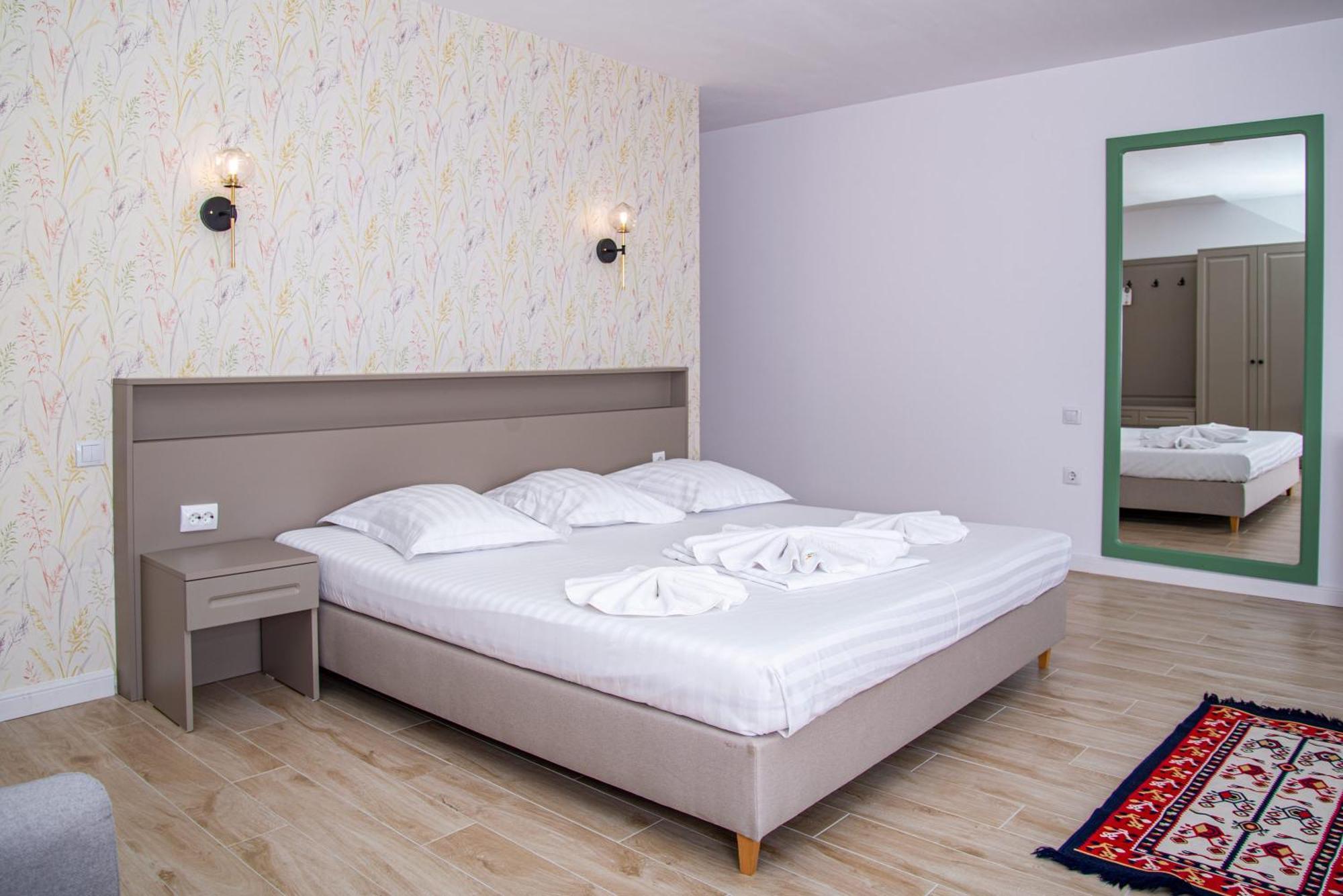 Paradis Hotel Мила-Доуэзечи-ши-Трей Экстерьер фото